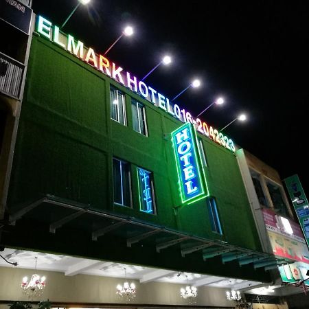 Elmark Hotel Kuantan Bagian luar foto
